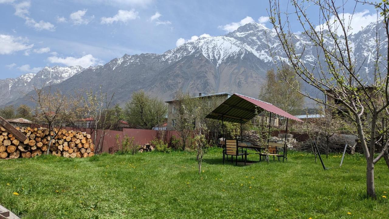 Kazbegi Green Yard Eksteriør billede
