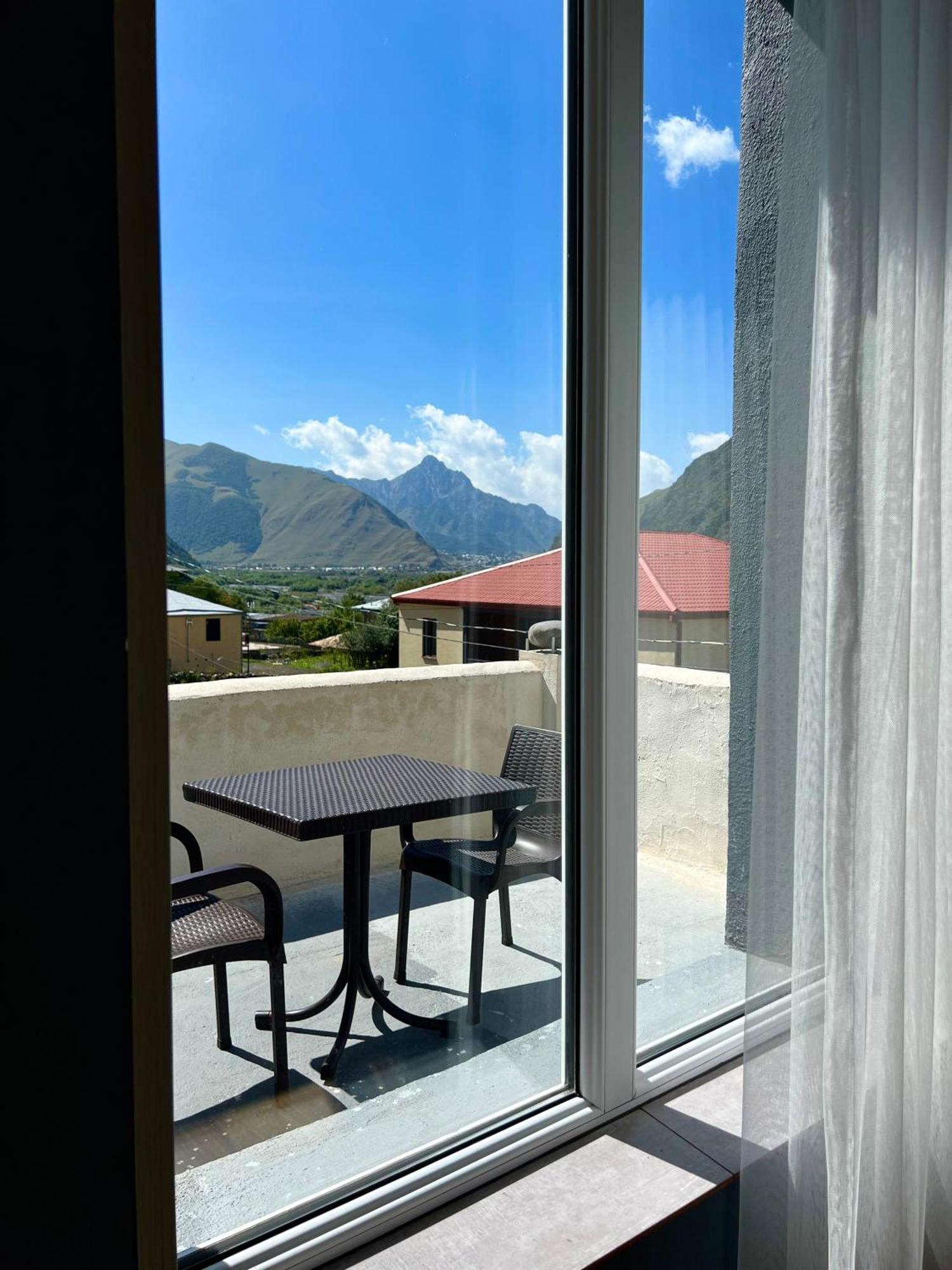 Kazbegi Green Yard Eksteriør billede